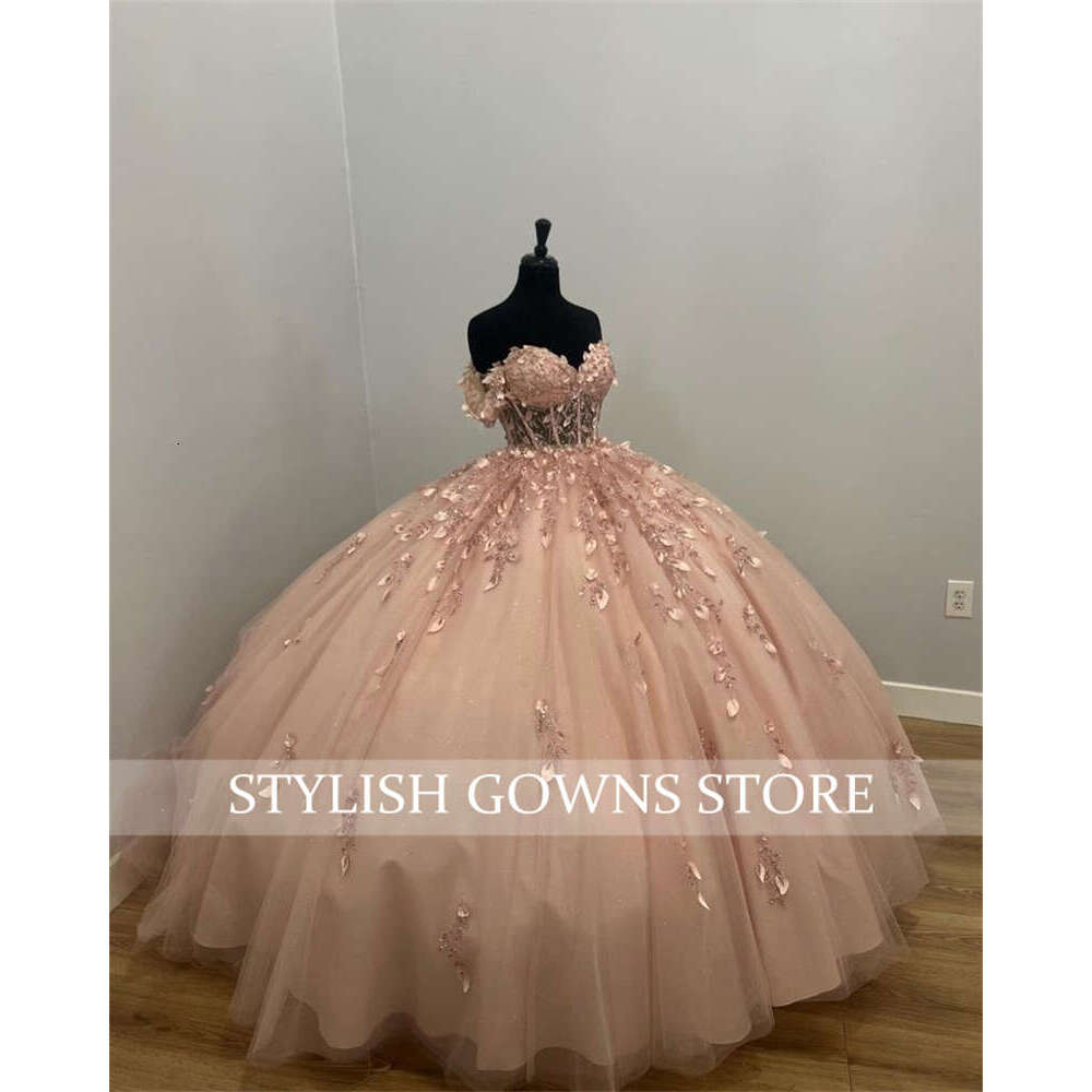The Pink Off Shoulder Ball Gown Quinceanera Dresses For Girls Beaded 3D Wers Birthday Party Gowns Lace Up Back Sweet 15 16 S