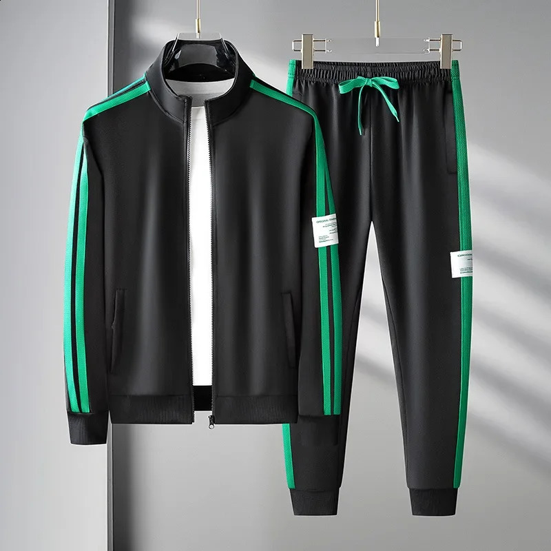 Mens Tracksuit Korean Fashion Mens Sportswear Two Piece Sets Casual Man Jacket Sweatpants Autumn Male Clothing Sports Suit 240821