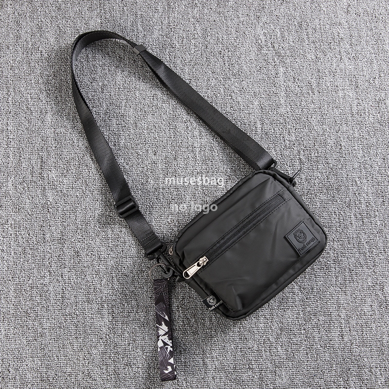 Korean fashion men's shoulder bag casual mini mobile phone bag personality waterproof trend Japanese small square bag crossbody bag