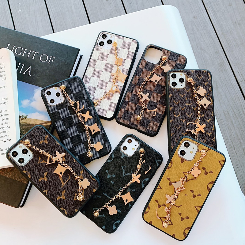 Phone Case Designer iPhone Case for iPhone 15 Pro Max Cases Apple iPhone 14 13 12 11 Pro Max 13promax XsMax 7P 8P 14 Plus Luxury Metal Wristband Mobile Cover