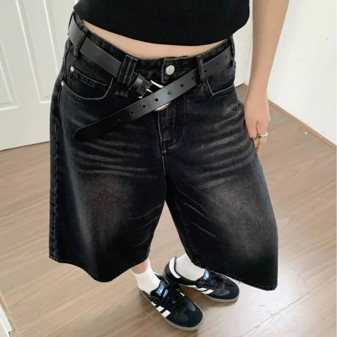 DEEPTOWN Retro Y2k Baggy Jort Men Whiskers Black Jeans Low Waist Casual Wide Pants Frayed Denim Shorts Big Size Clothes 24