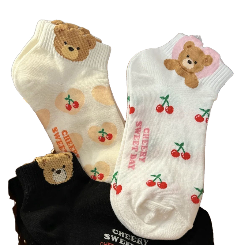 Trendy Women's Short Sock Set - Soft Cotton, Perfect Fit, Featuring Sweet Cartoon Bears Ideal for Seasonal Layering