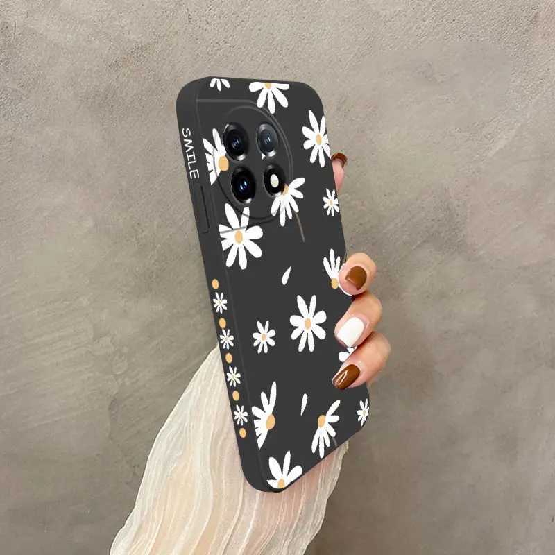 Plain Daisies Phone Case For Oneplus 10 10T 10R 9R 9RT 9 8T 8 7 7T Pro 5G Liquid Silicone CoverM240816