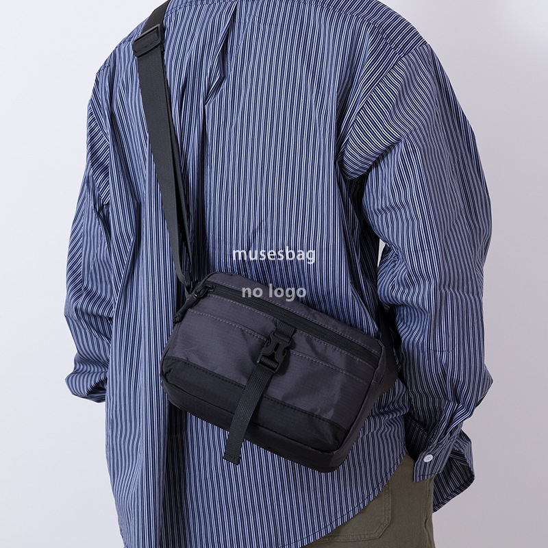 Men's single shoulder charter can wind casual crossbody bag trend simple matching small square bag camera bag tooling messenger bag