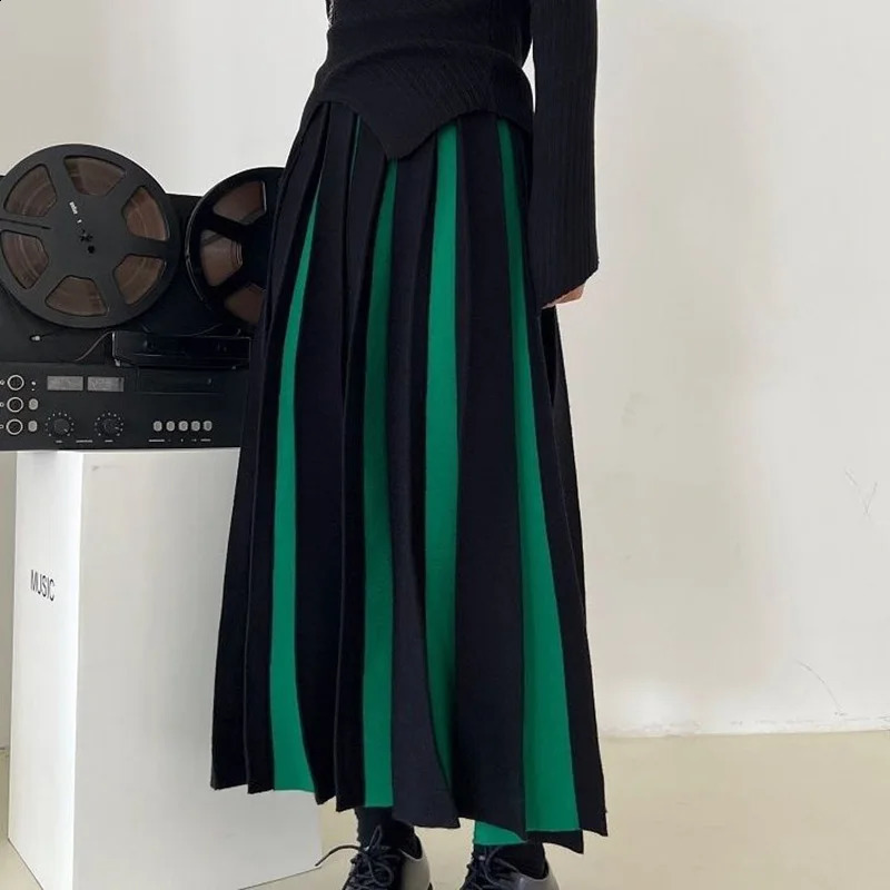 Fashion Patchwork Knitted Long Skirt Women 2024 Spring High Waist Pleated Skirt Woman Chic Striped Mixed Color Midi Skirts Mujer 240815