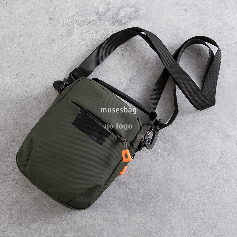 Korean version of casual men's small satchel mini mobile phone bag Fashion all small square bag ins tooling shoulder bag
