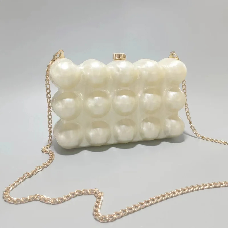 Wavy Pearl Clutch Purse For Women Evening Bag Wedding Party Acrylic Shoulder Crossbody Promotion Fashion Shell Hand Bags 240815