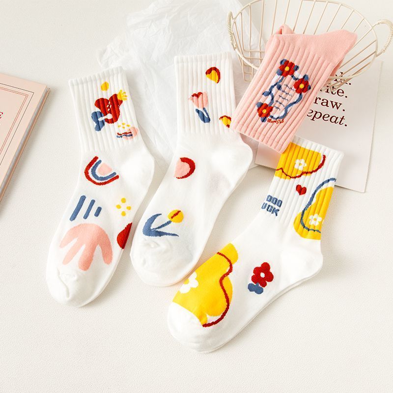 Socks for children midsole, autumn and winter styles college style versatile graffiti high looks duty department students, white sports socks trendy w