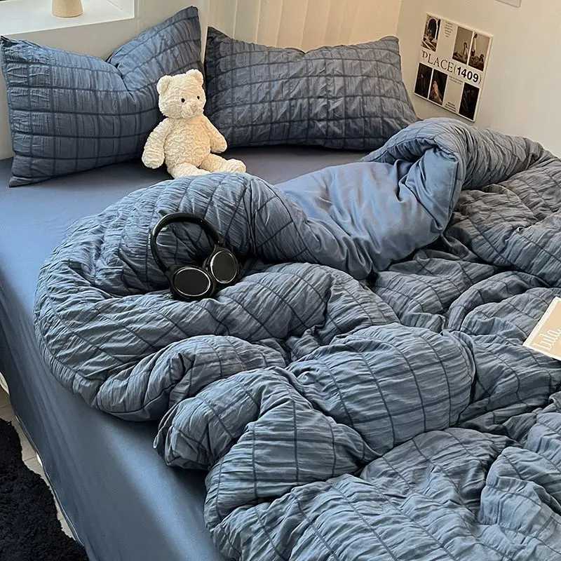 New Arrival Bedding Set Checkered Bubble Quilt Set Four Pieces Ins Korean High Quality Bedding Set Dormitory 3-Piece M241005