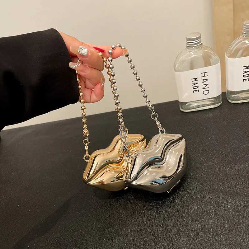 Metal Lips Shell Mini Lipstick Pearl Chain Crossbody Shoulder Bag Handbag Purse Waist Women Makeup Jewelry Bag CI24816