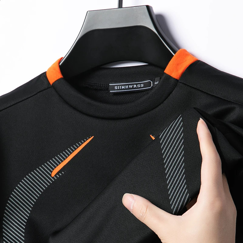 Summer Fitness Breathable T Shirt for Men Quick Drying Jogging Tshirt Training Tees Gym Tops Lightweight Large Tshirt 240816