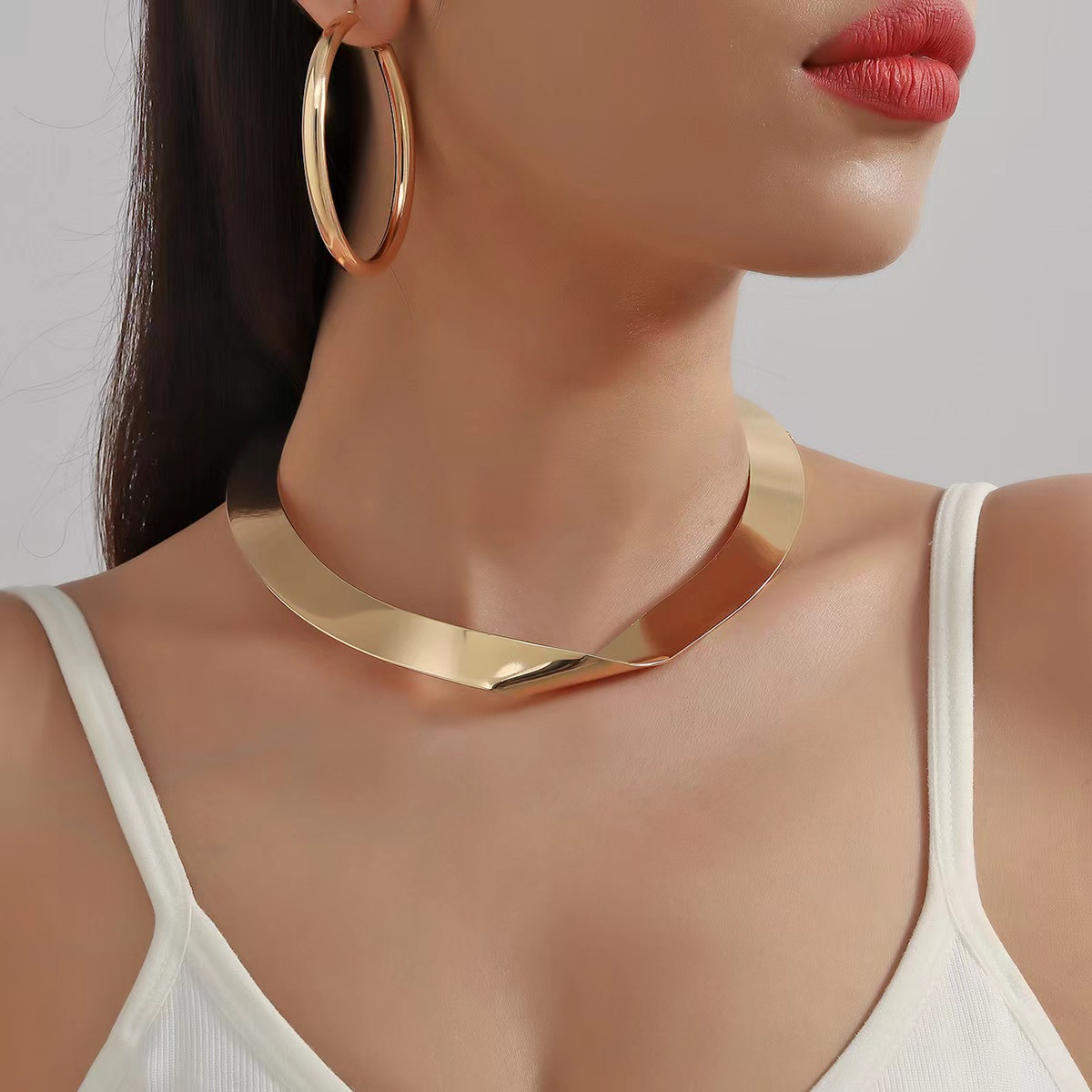 Elegant Temperamental Metal Necklace Band Trendy European American Hip Hop Accessory