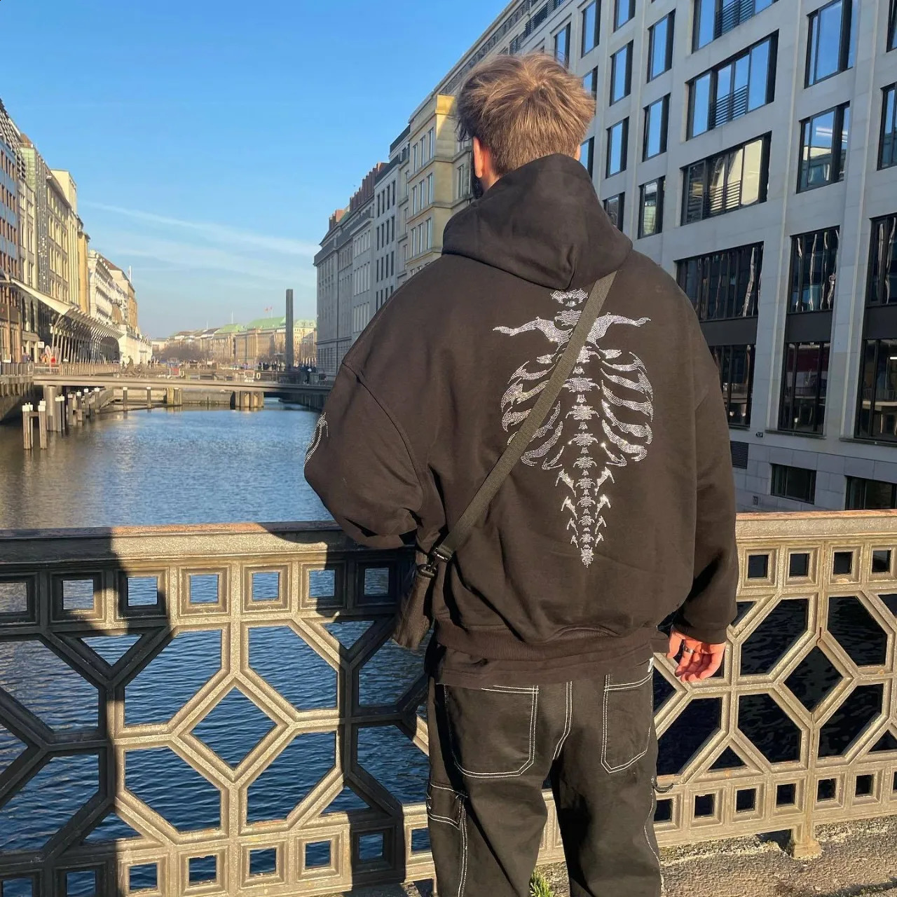 Y2K Rhinestone Skeleton Hoodies Women Gothic Black Zip Up Oversized Sweatshirts Female Retro Harajuku Hooded Jacket Streetwear 240806 - view 3