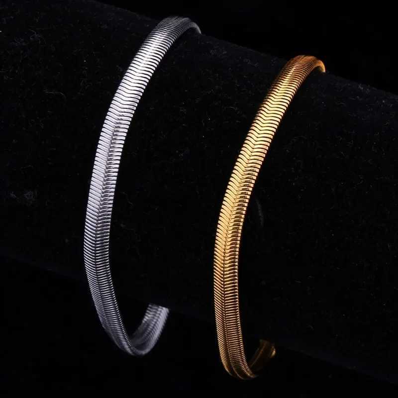 Ball Caps Lockets Gold/Silver Plated Flat Snake Chain Bracelet Suitable for Men Women Jewelry Fashion Birthday Gifts QC24 Q240815