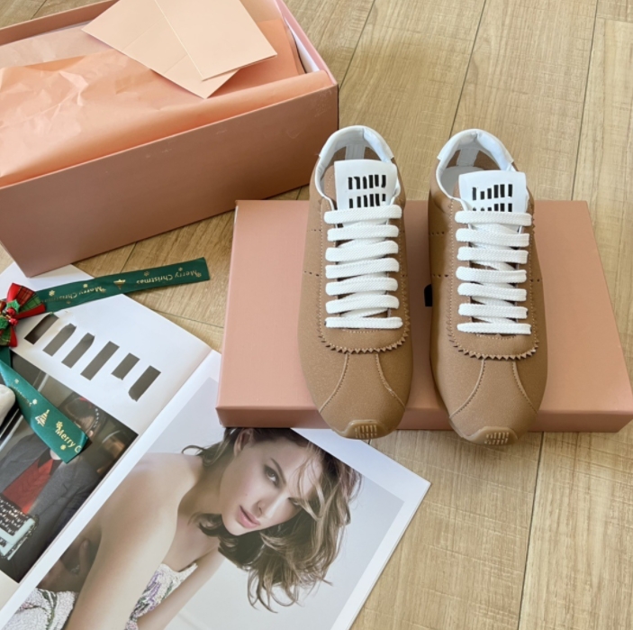 Men Women Designer Casual Shoes Genuine Leather Sneaker Fashion Womens Outdoor Trainers Flat Platform dress White Black Leather Sneakers Lace Up 35-40