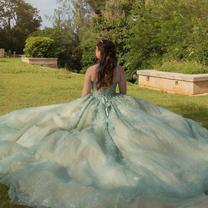2024 Sage Green Quinceanera Dresses Ball Gown Spaghetti Strap Lace Beading Tulle Lace-Up Backless Party Princess Sweet 16 Dress