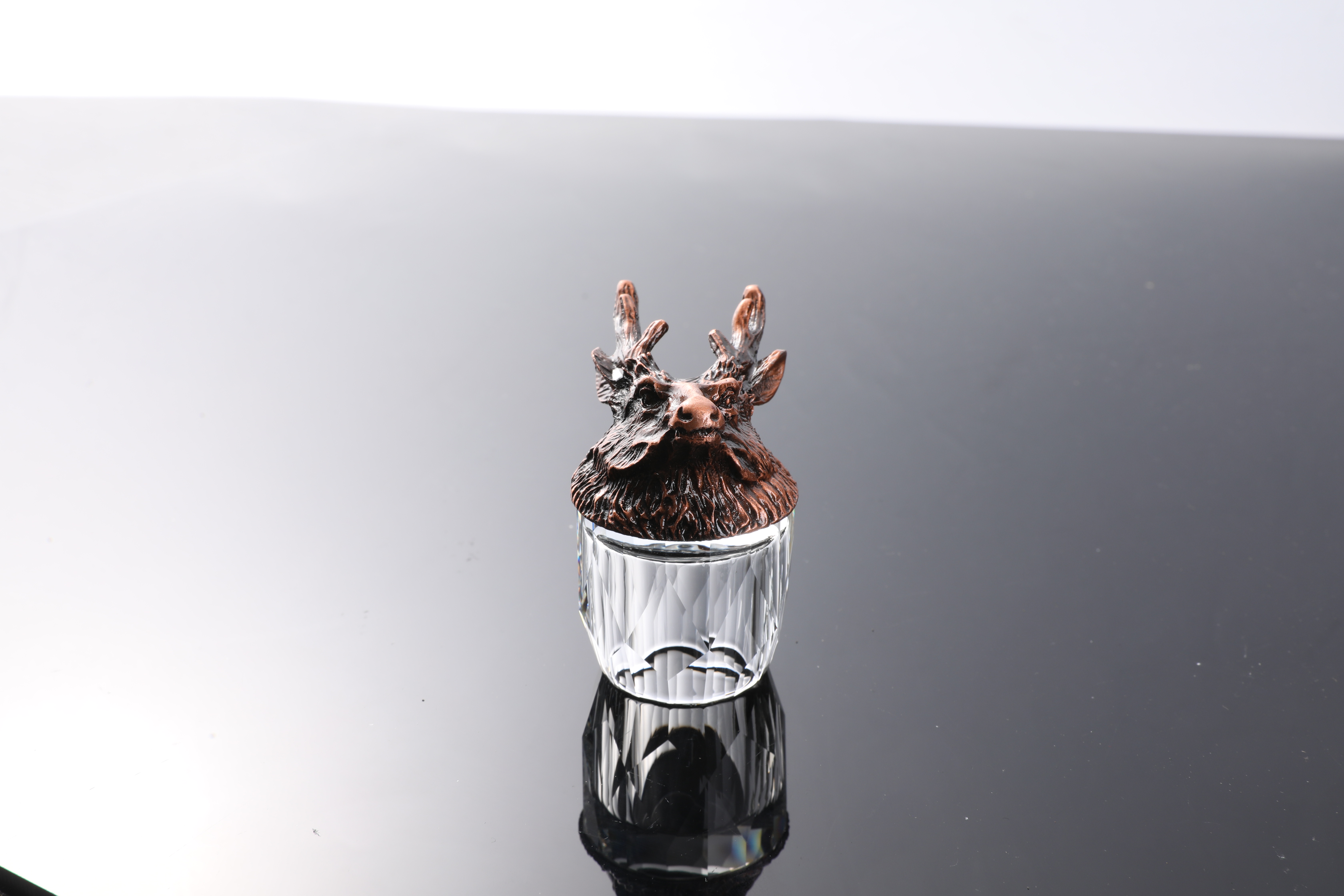 Hot twelve beast glasses Light luxury glass glasses separate white wine glasses