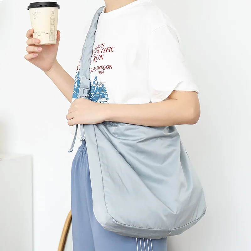 Causal Womens Canvas Bag Korean Literay Large Nylon Shoulder Bag High Quality Shopping Hobo Bag Ladies Student Crossbody Bag 240816