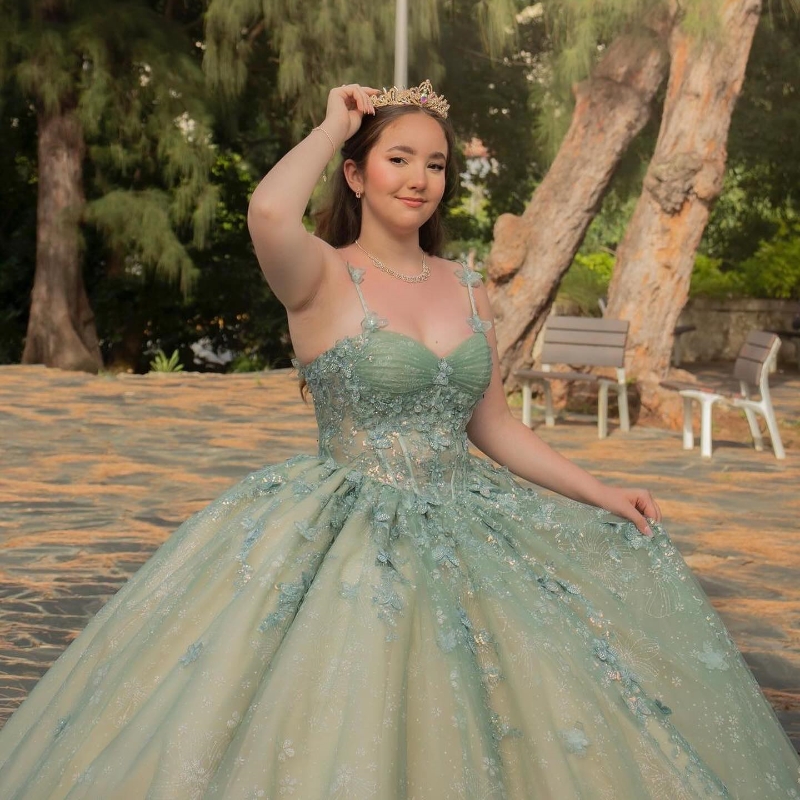 2024 Sage Green Quinceanera Dresses Ball Gown Spaghetti Strap Lace Beading Tulle Lace-Up Backless Party Princess Sweet 16 Dress