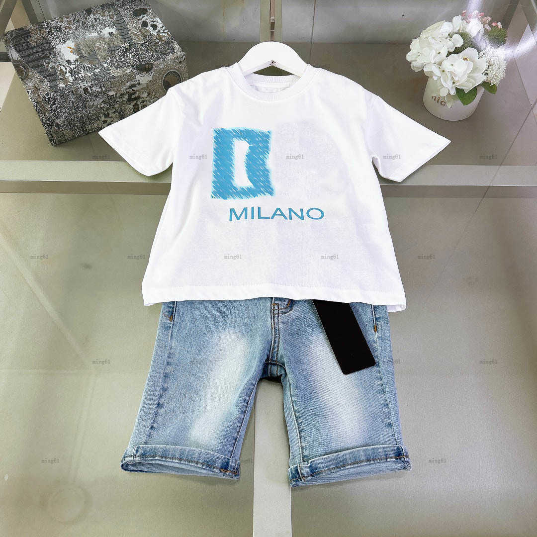Marque Baby Tracksuits Summer Boys Boys Set Kids Designer Clothes Taille 100-150 cm T-shirt imprimé de logo et short en jean