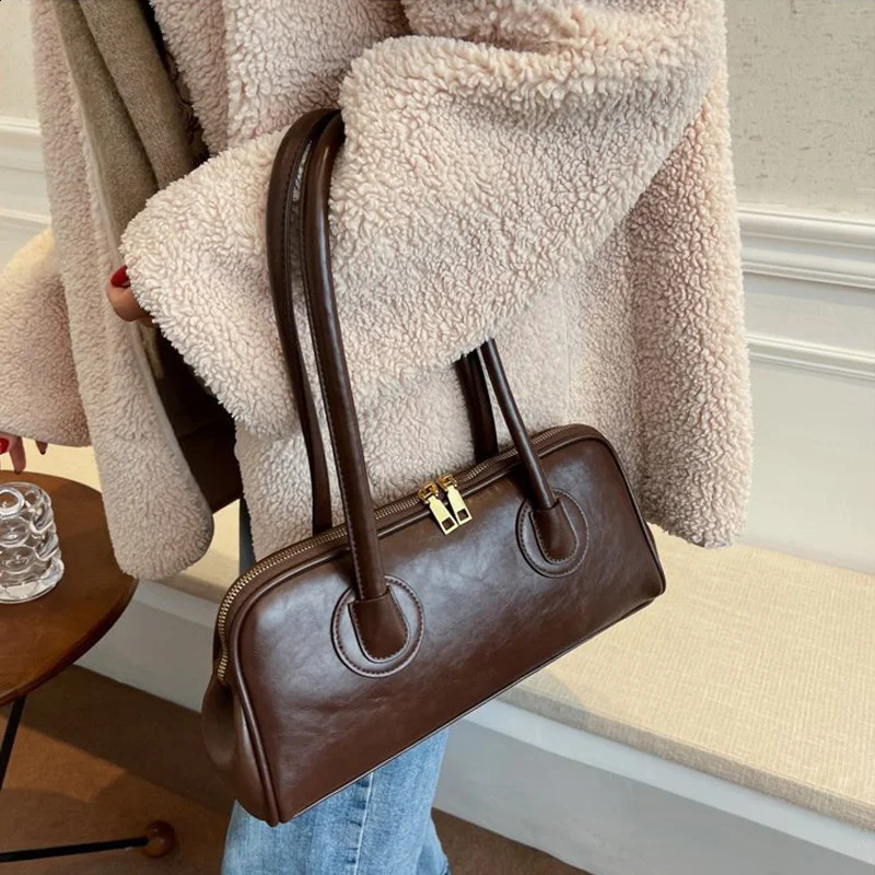 Boston Pillow Tote Bags Women Real Leather Retro Bowling Bag y ner Handbag Large Capacity Crossbody 240817