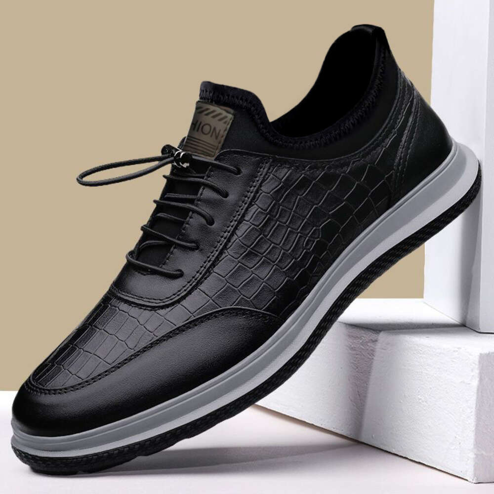 2023 New Style Casual Leather Breathable Men's Sole Soft Top Board Driving Bean Shoes