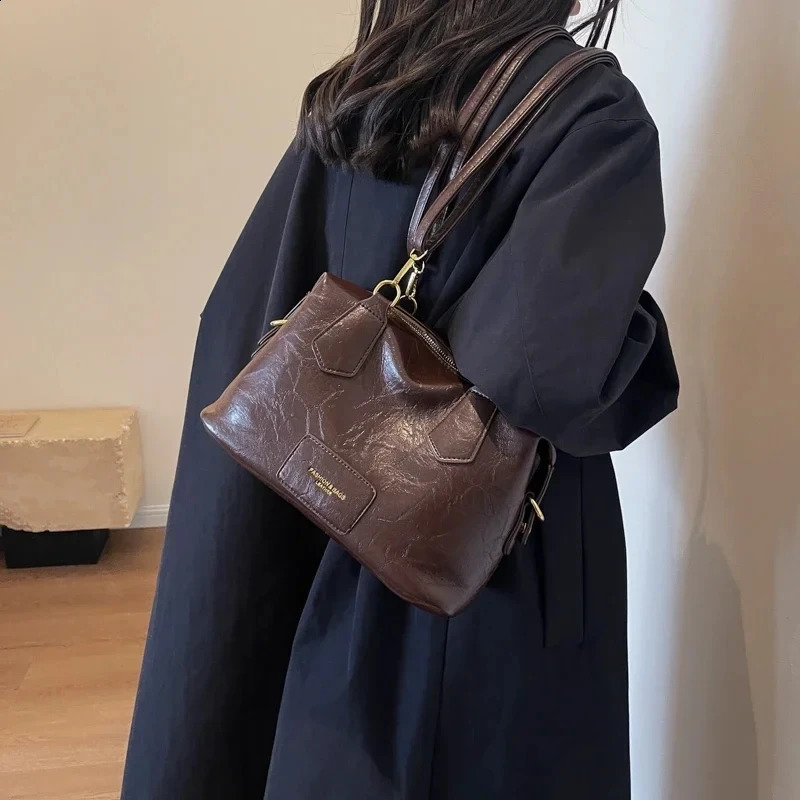Light y PU Solid Soft TopHandle Bags for Women Interior Slot Pocket Casual Fashion Womens Tote Bag Bolsos De w240817