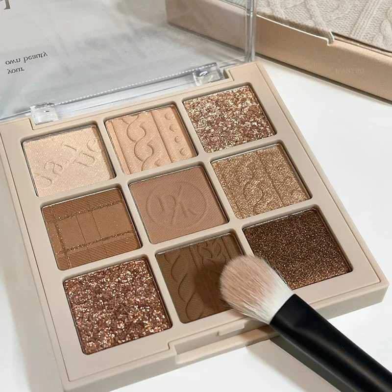Knitted Pattern Eyeshadow Palette Glitter Matte Pink Pearlescent Shimmer Shinny Pigment Diamond Eyeshadow Korean Cosmetic MakeupCI240812