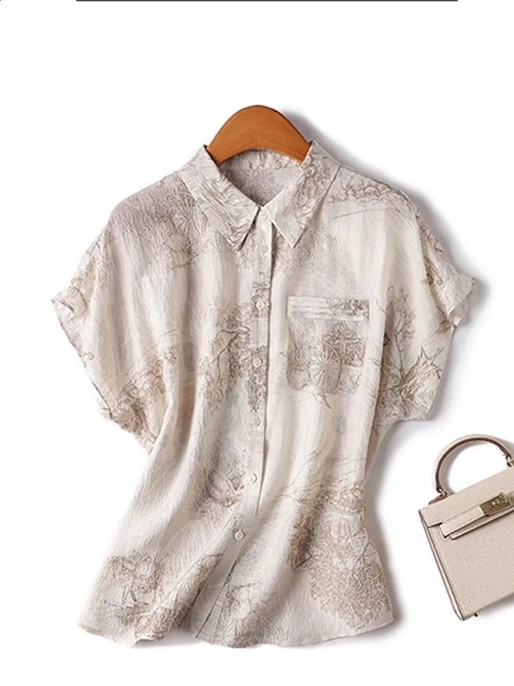 Womens short sleeved shirt silk retro print summer and fashionable spring 240814