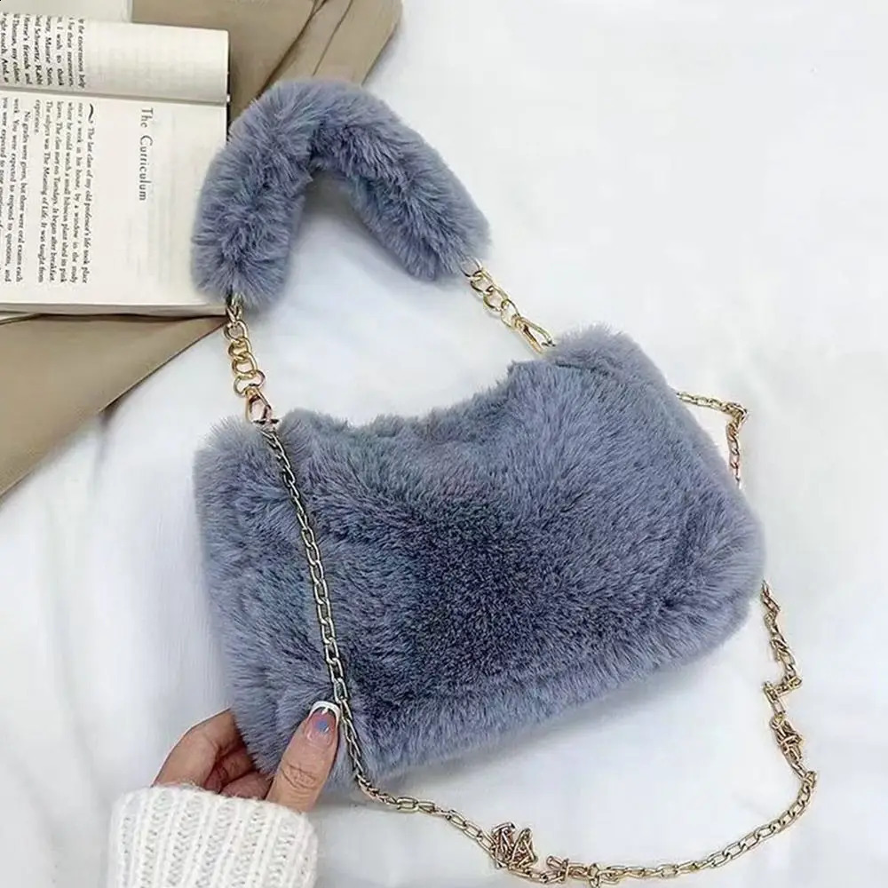 Fashion Women Fluffy Shoulder Bags Female Winter Chain Underarm Bag Solid Color Handbag Soft Plush Handle 240816Z