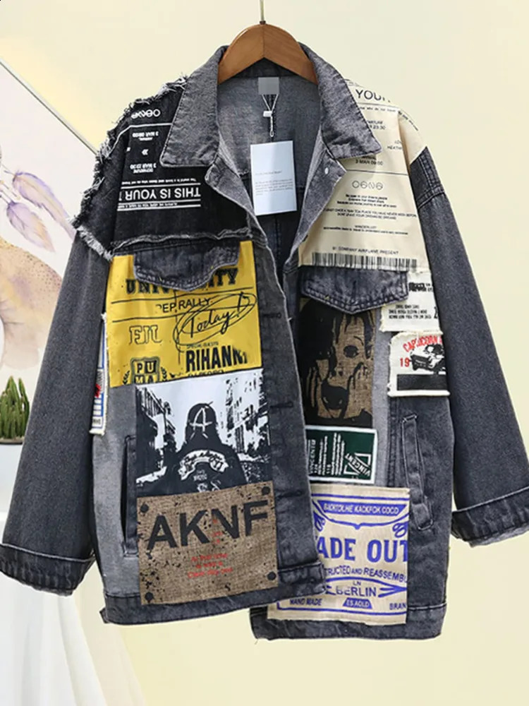 Vintage full sleeve decal spaper pattern largesized black denim jacket casual trend autumn 240814