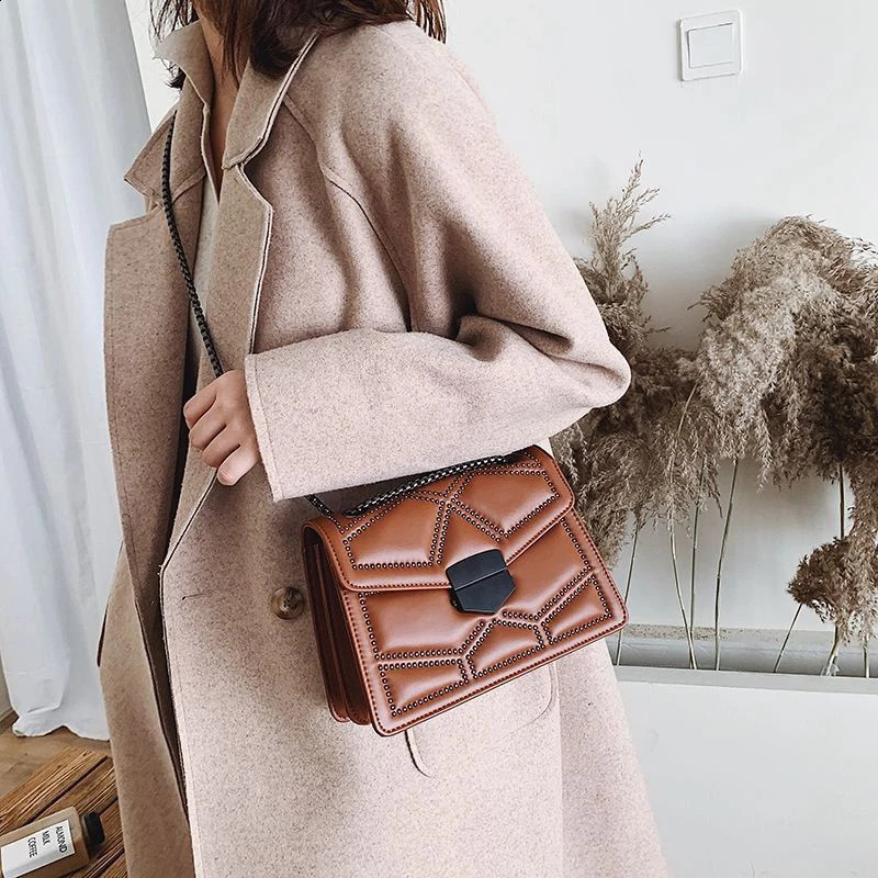 Yogodlns Vintage Rivet Chain Small Shoulder Bags For Women Flap PU Leather Fashion Square Crossbody Bag Handbag y240823