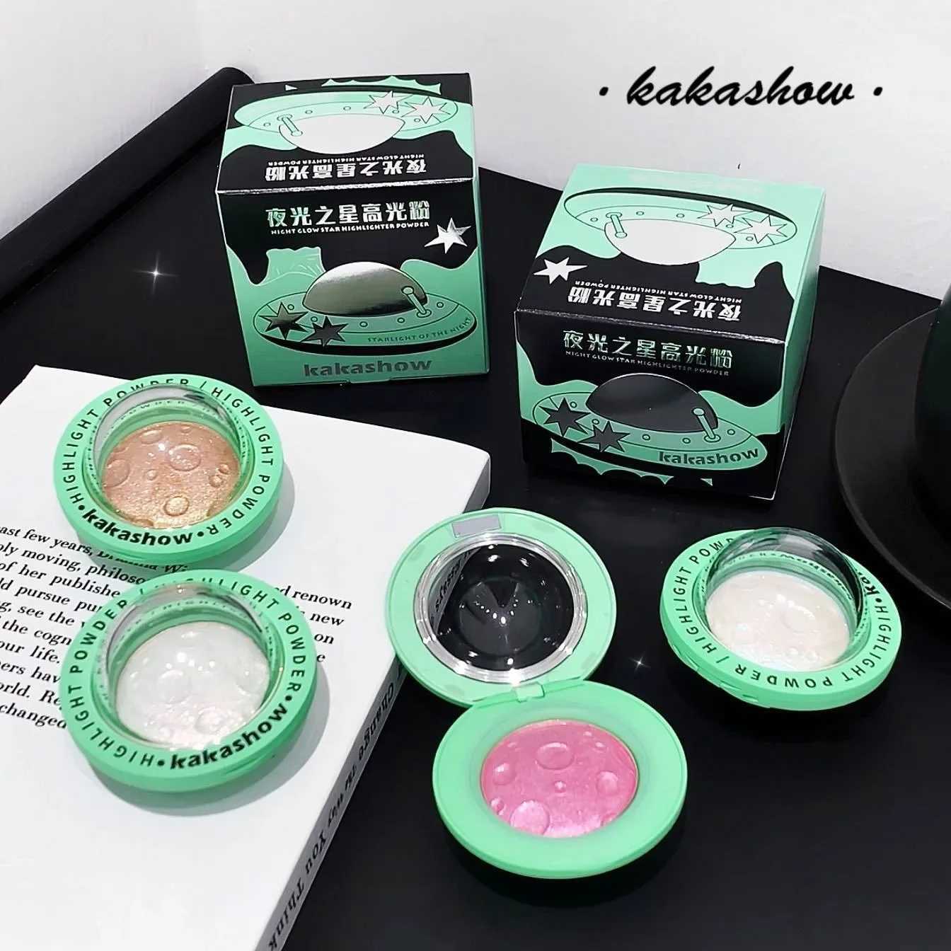4 Colors Planet Highlighter Powder High Gloss Face Body Brightening Contour Natural White Pink Mashed Potato Eyeshadow Makeup Y240816