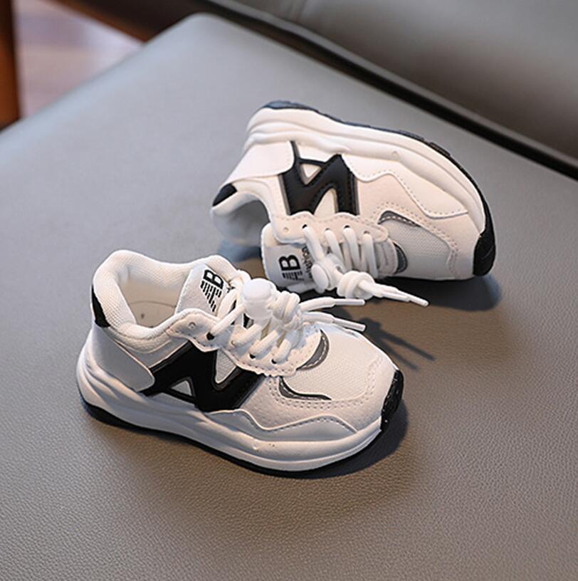 Chaussures pour enfants Athletic Outdoor Sports Chaussures de course enfants Sport Boy et filles Trainers TNS Sneaker Classic Toddler Sneakers Ta