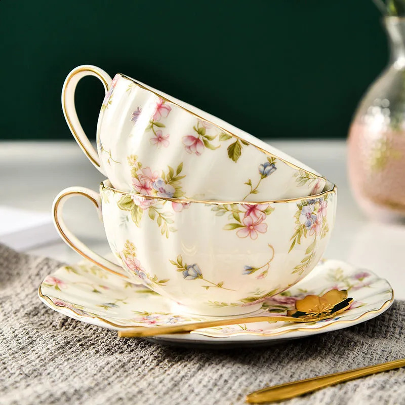 5-Color Bone Chinese Coffee Cup Sauce Spoon Set Flower Tea Cup Set European Ceramic Cup and Sauce Used for Coffee Cup Gifts 240816bj