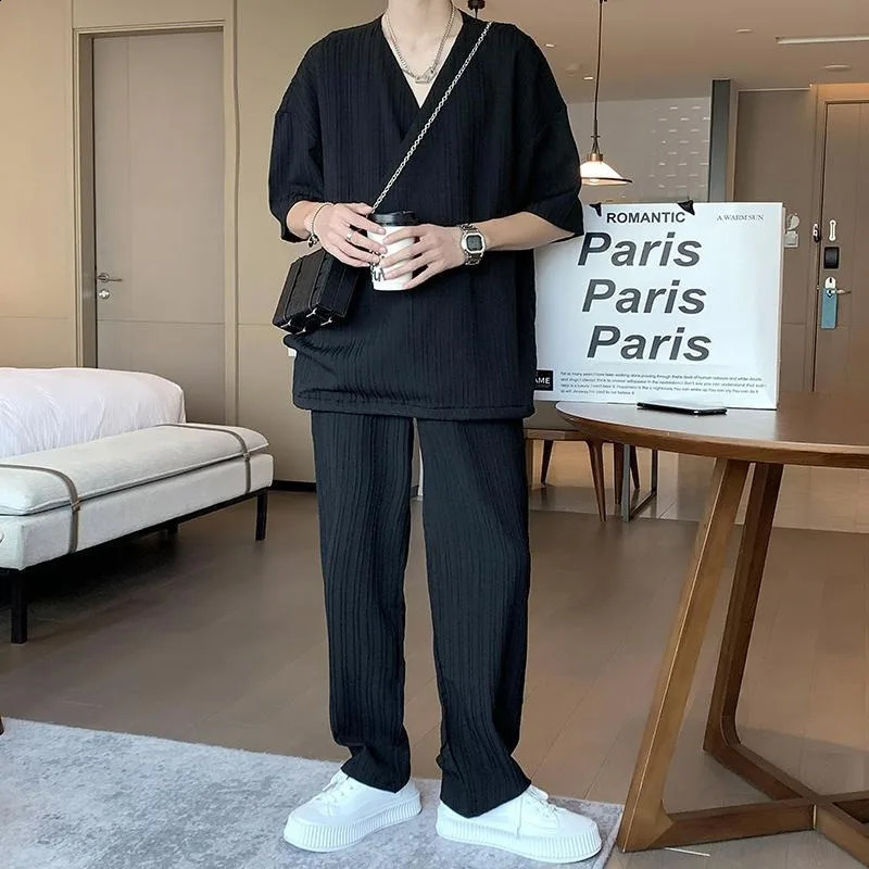 mens 2-piece short sleeved Crewneck summer T-shirt and drawstring casual loose ankle pants set 240827