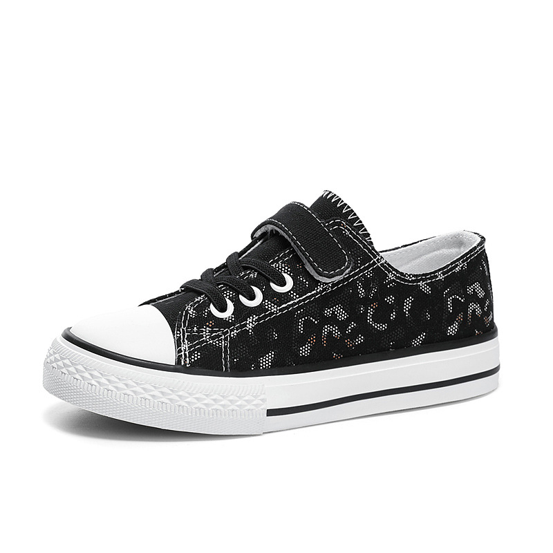Embroidered style children's canvas shoes girls kindergarten indoor shoes Girls cloth shoes classic soft soled casual shoes R240817