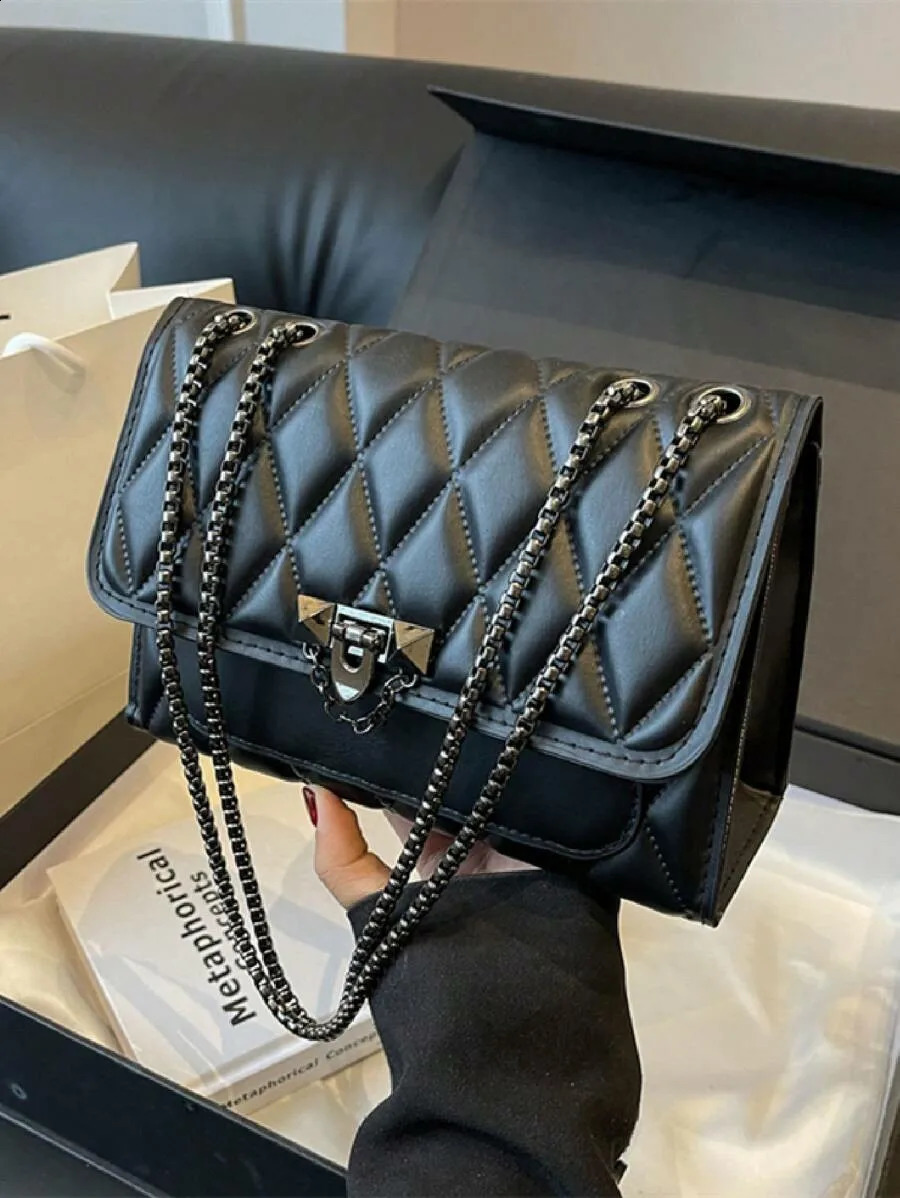 1 simple and stylish diamond grid crossbody bag metal chain shoulder suitable for womens daily leisure usell 240816Z