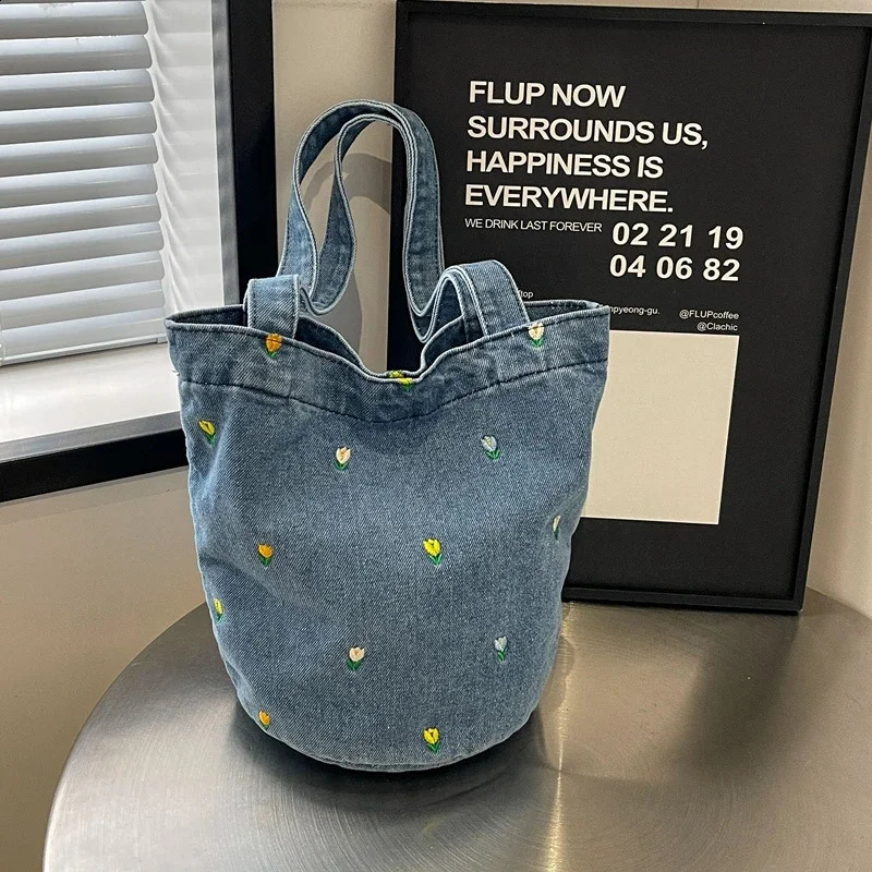 Selling Versatile Denim Embroidery Fashionable Womens Shoulder Bag 2024 Trend Large Capacity Bucket Handbag 240816