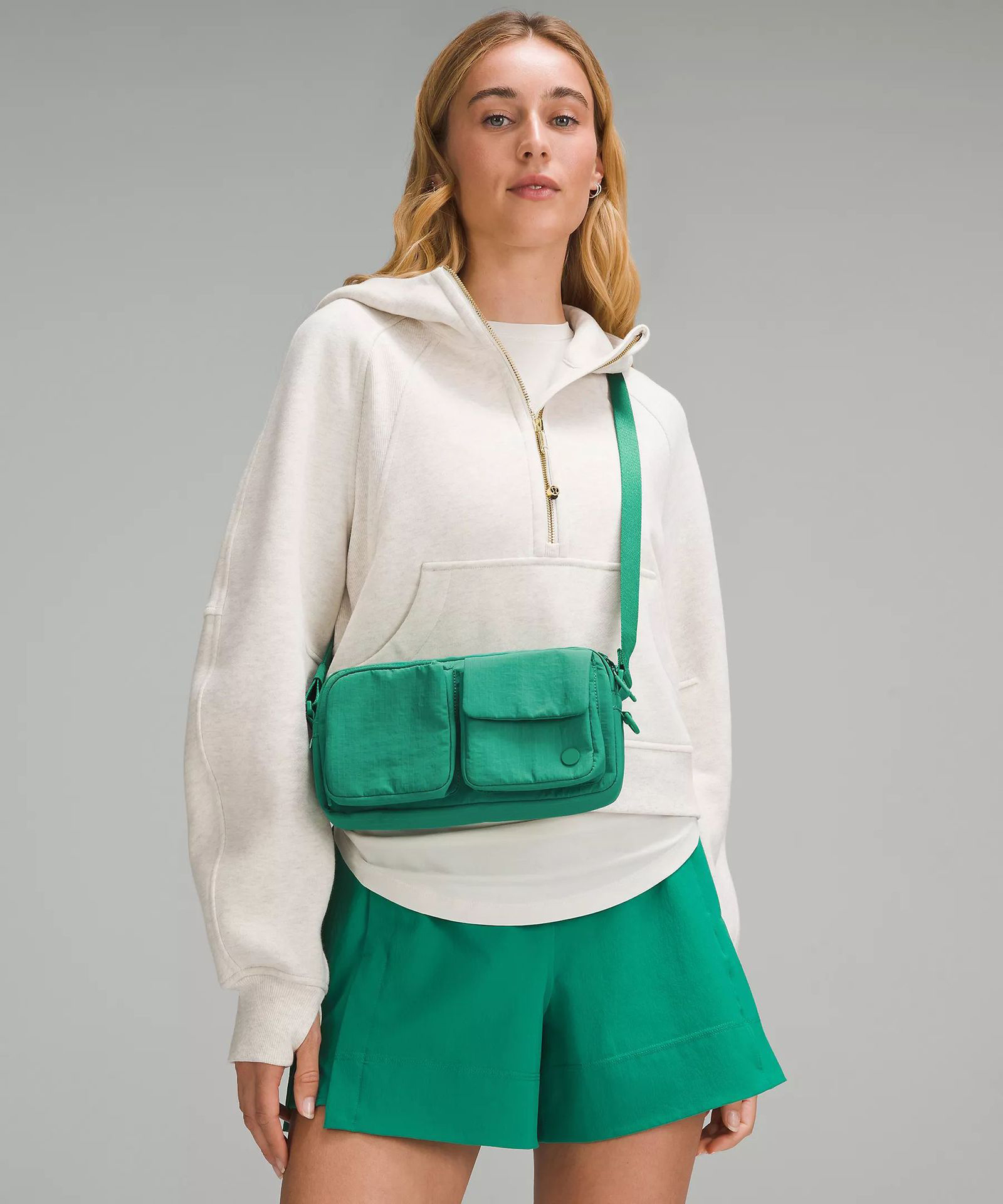 2025--Multi-pocket crossbody Single shoulder messenger Light portable small Fashion multi-functional sports bag webbing tote Bags
