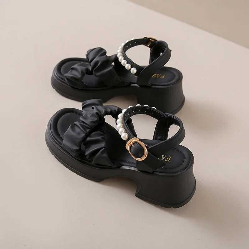2024 Summer New Open Toe Pearl Button Strap Thick Sole Waterproof Platform Sandals for Women Thick Sole Shoes for Womens CI240806