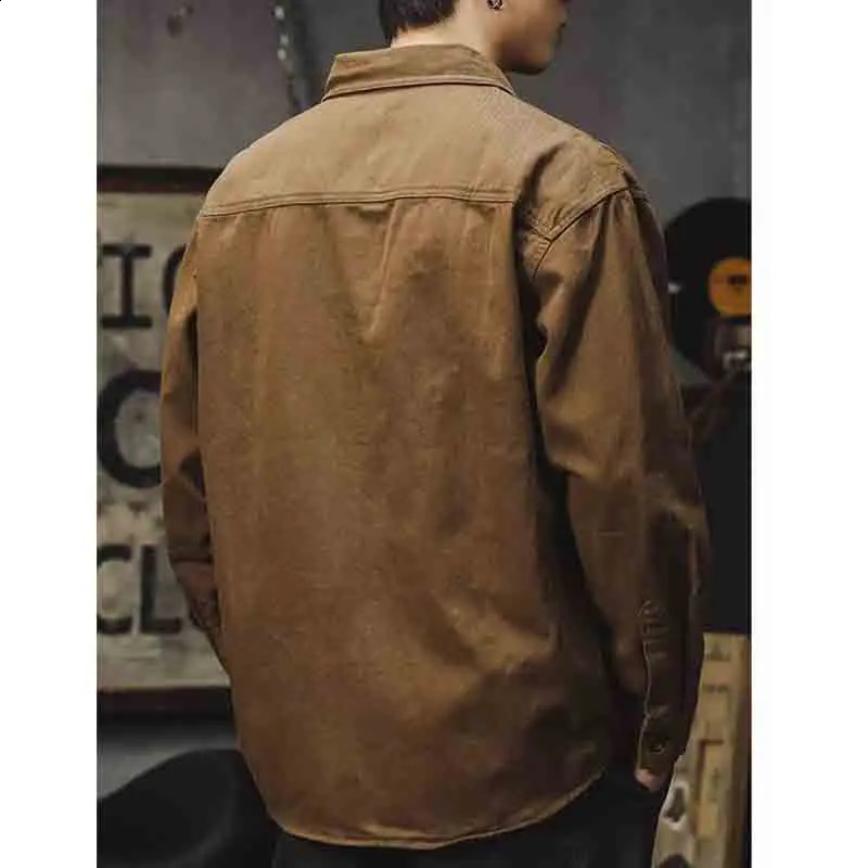 Autumn Loose Casual American Vintage Work Jacket Men Solid Square Neck Button Pocket Badge Patchwork Long Sleeved Shirt 240816