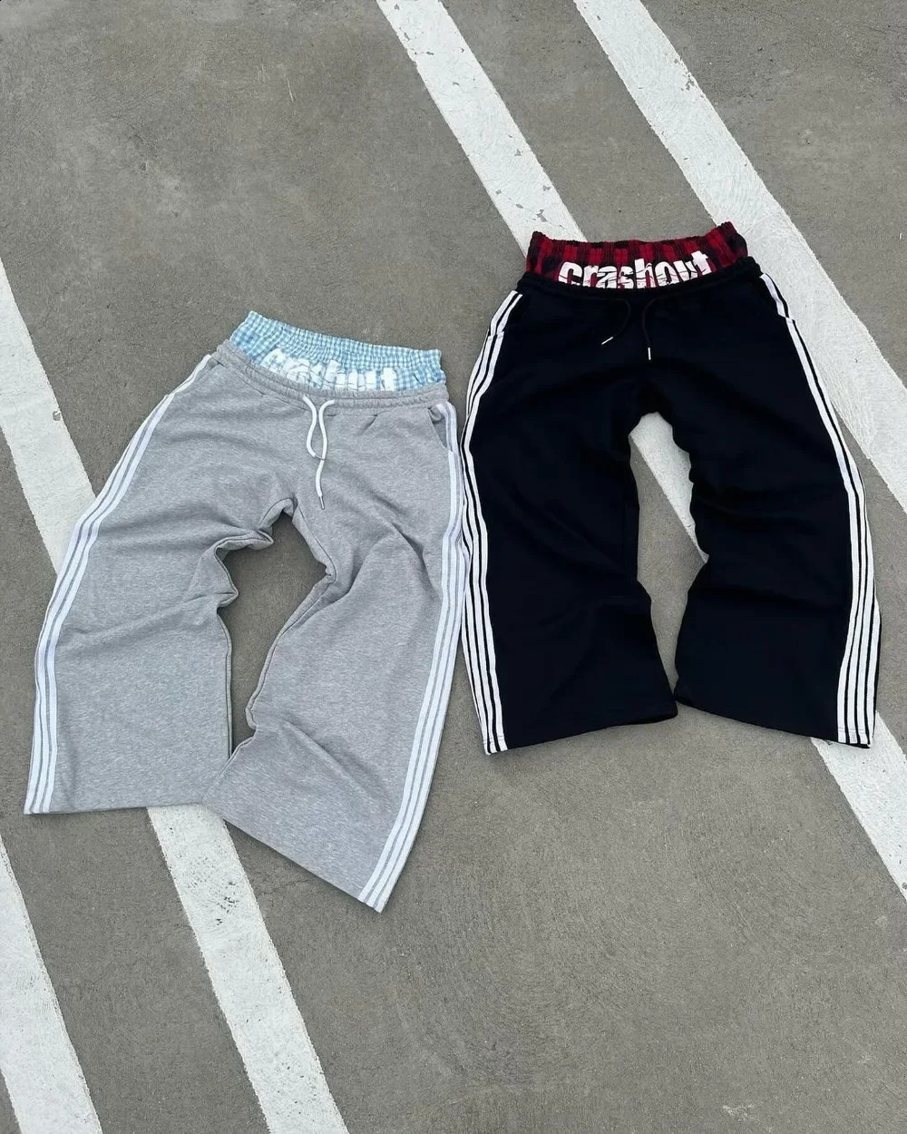 Harajuku loose Y2K fashionable simple striped mens casual pants retro high waisted hiphop and womens sports 240827