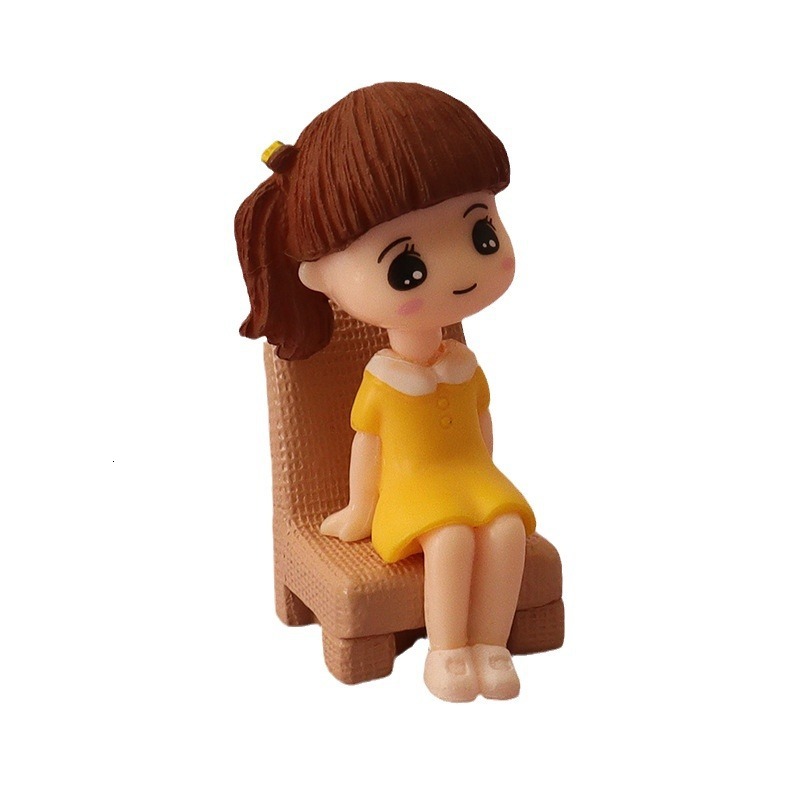 Cartoon Mini Cute Girl Eating Breakfast, Babyhouse Micro Landscape Scene Simulation Table and Chair, Dog Home Desktop Decoration