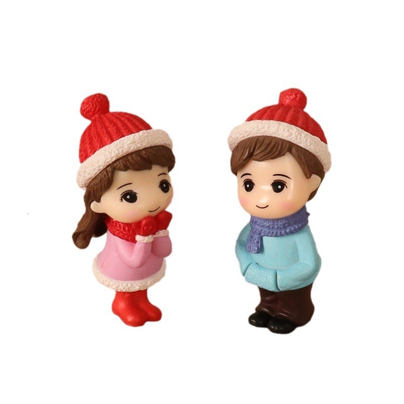 Plastic handicrafts, cute mini girls, snowmen, baby house decorations, micro landscape scenes, car decorations