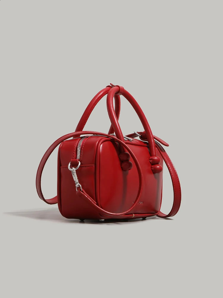 Letter Square Bag Red Bowling y Ladies Lmitate Handbag Trendy Shoulder Crossbody Boston ner 240817