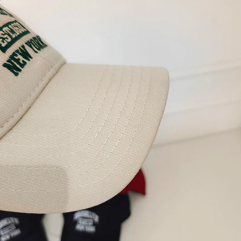 Soft cotton letter embroidered baseball cap suitable for women casual outdoor sports curved Brim Visor hat unisex hiphop dad 240812