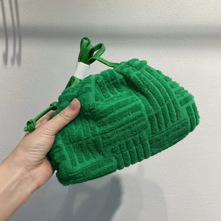 2024 towel bag handbag women fashion portable bucket chain shoulder messenger 240816