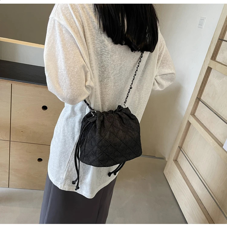Denim Bucket Shoudler Crossbody Bag for Women Casual Tote Handbag and Purses 2024 Trendy Clutches Ladys Messenger 240816Z