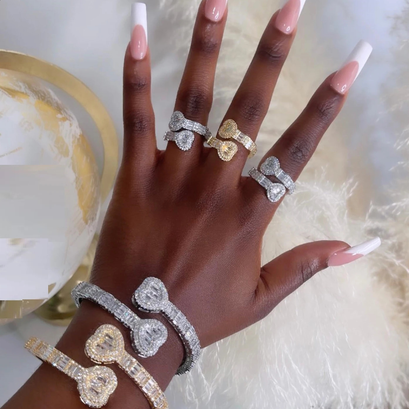 Full Paved Bling Cubic Zirconia Open Heart Rings Iced Out CZ Double Heart Staple Charm Adjusted Hip Hop Finger Jewelry For Women 240813